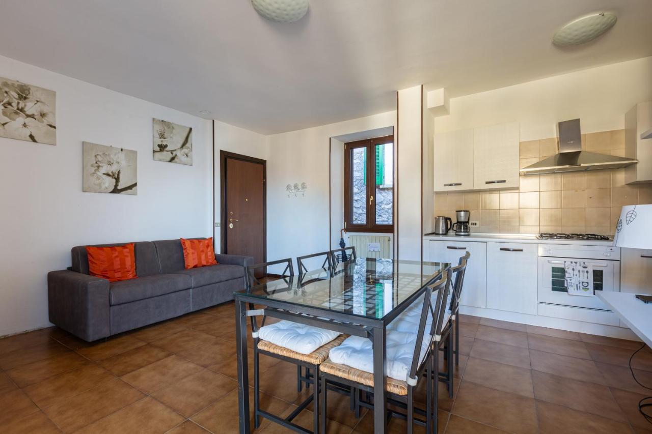 Perledo Mysa Properties - Casa Chicca, Flat With Lake View Terrace מראה חיצוני תמונה