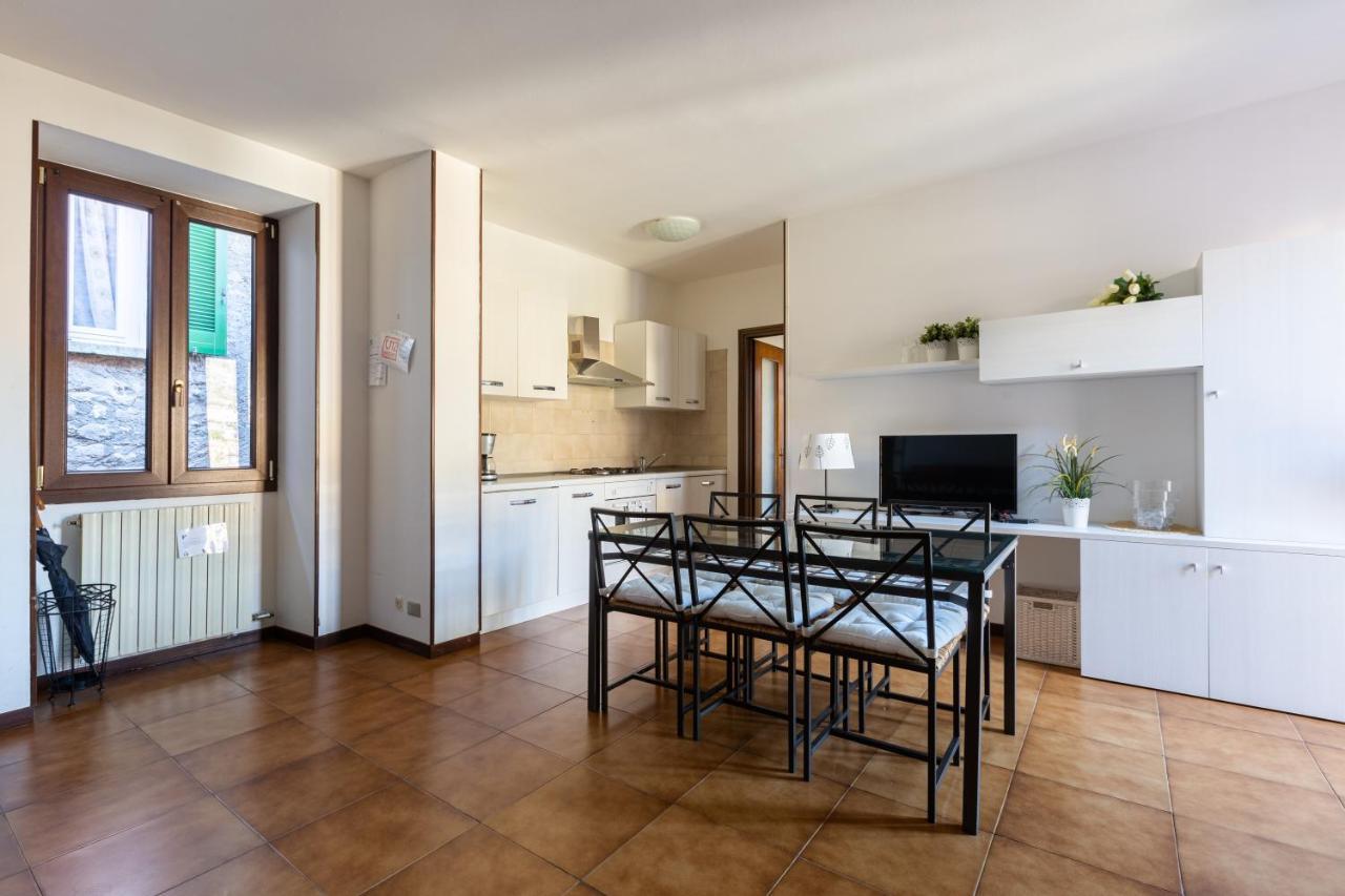 Perledo Mysa Properties - Casa Chicca, Flat With Lake View Terrace מראה חיצוני תמונה