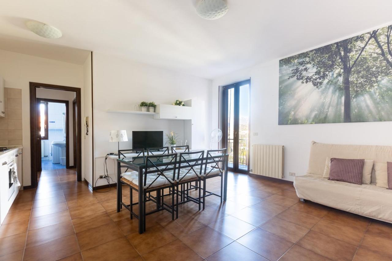 Perledo Mysa Properties - Casa Chicca, Flat With Lake View Terrace מראה חיצוני תמונה
